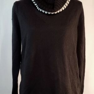 Queens Way Charles Voegele Women's Turtle Neck Knit Sweater Size Medium